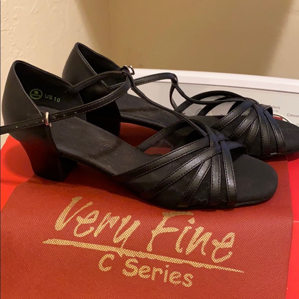 Very Fine Dance Shoes NIB